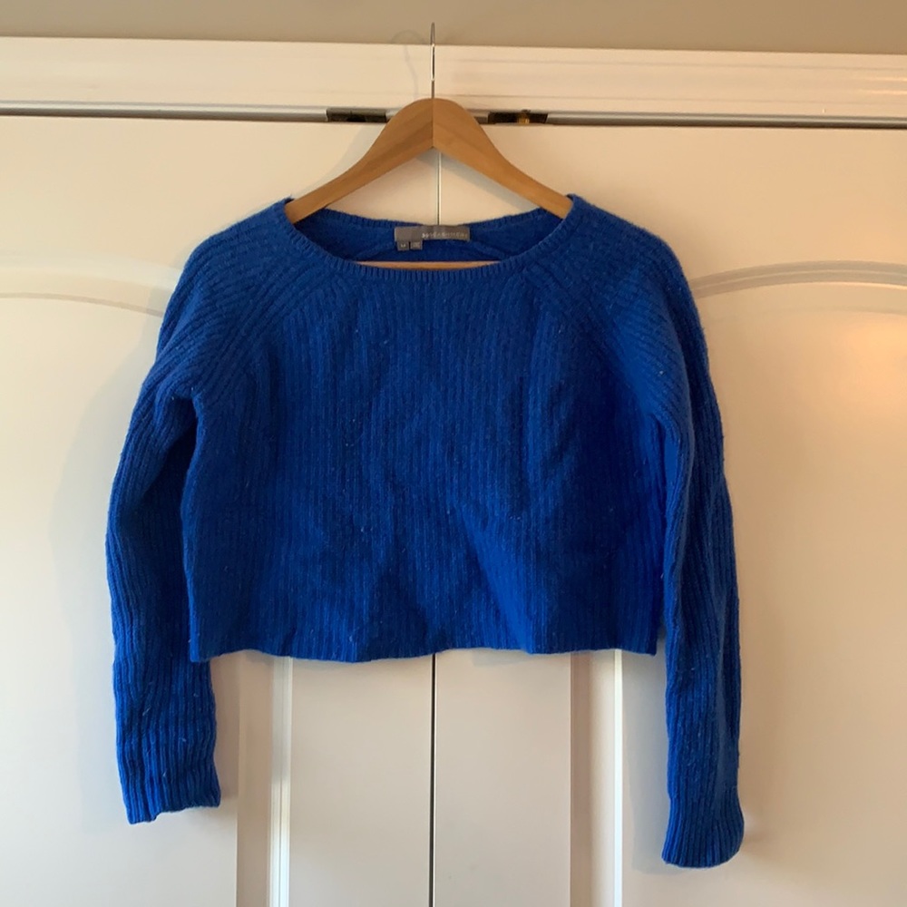 Cashmere royal blue crop sweater